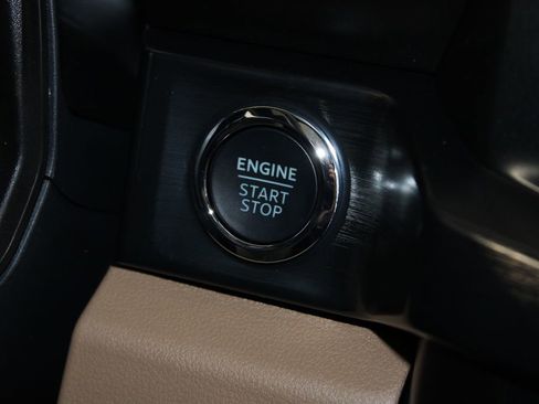 New 2026 Ford F250 Lariat w/ Chrome Package image 46