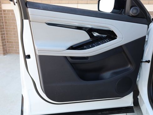 Used 2023 Land Rover Range Rover Evoque R-Dynamic S image 13