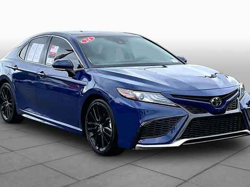 Used 2024 Toyota Camry XSE w/ Navigation Package FWD image 2