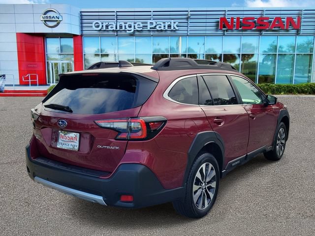 Used 2025 Subaru Outback Limited AWD/4WD image 2