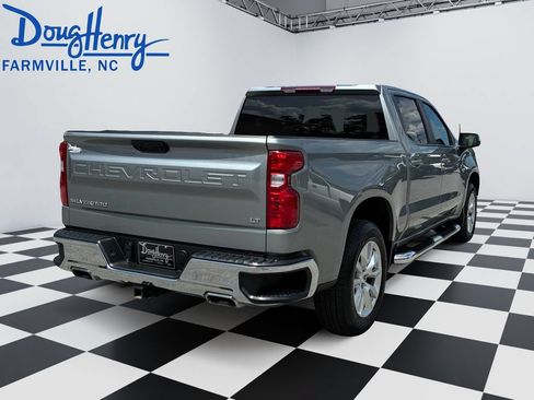 Used 2025 Chevrolet Silverado 1500 LT AWD/4WD image 5