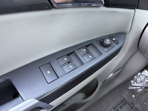 Used 2008 Saturn Vue XE w/ Preferred Package FWD image 23