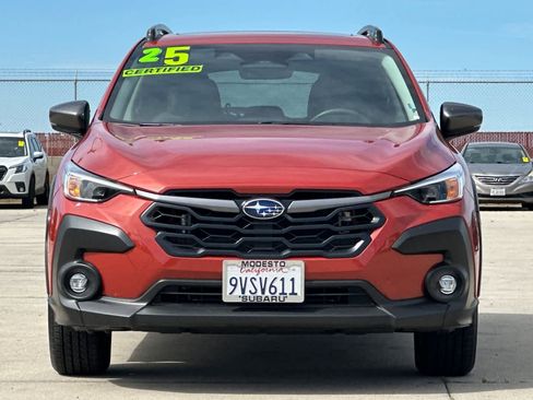Used 2025 Subaru Crosstrek 2.0i Premium image 8