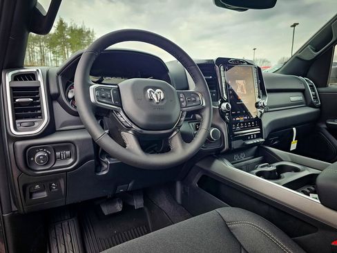New 2026 RAM 1500 Big Horn AWD/4WD image 13