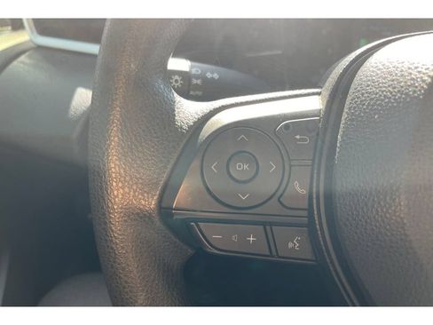 Used 2023 Toyota Corolla LE FWD image 31