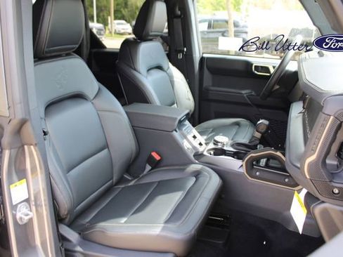 New 2025 Ford Bronco Badlands image 7