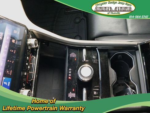 Used 2022 Jeep Grand Cherokee Overland w/ Luxury Tech Group IV image 26