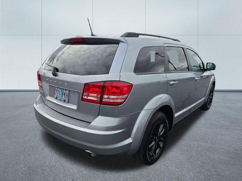 Used 2020 Dodge Journey SE w/ SE Popular Equipment Group FWD image 6