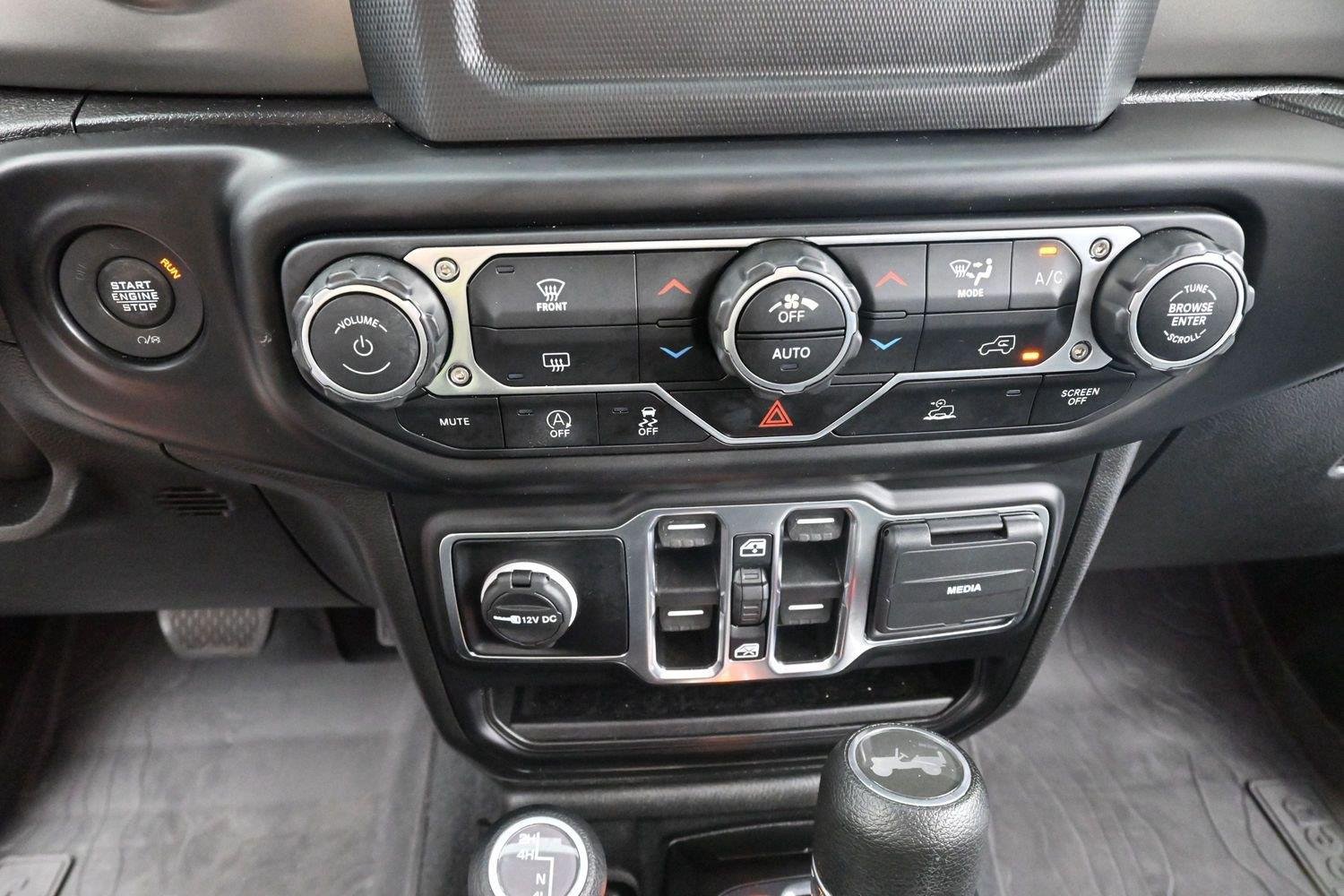 Used 2022 Jeep Wrangler Unlimited Sport AWD/4WD image 23