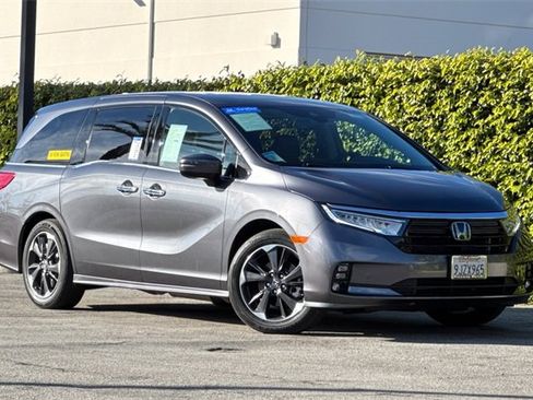 Certified 2024 Honda Odyssey Elite image 2