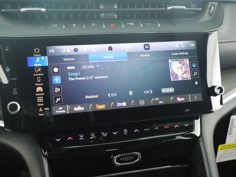 New 2026 Jeep Grand Cherokee Altitude image 19