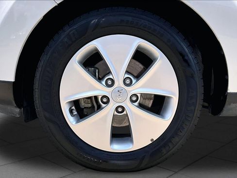 Used 2016 Kia Soul w/ Convenience Package FWD image 11