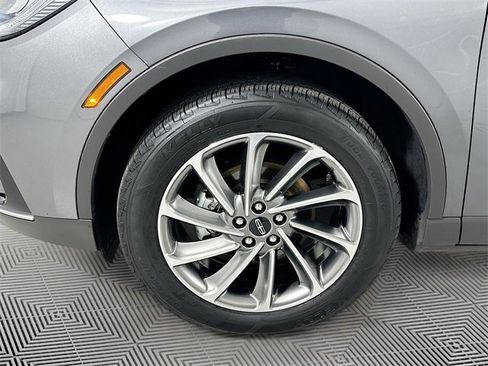 Used 2023 Lincoln Corsair AWD w/ Equipment Group 101A image 29