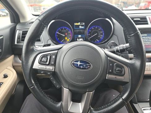 Used 2015 Subaru Outback 2.5i Limited image 3