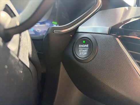 Used 2021 Ford Escape Titanium AWD/4WD image 42