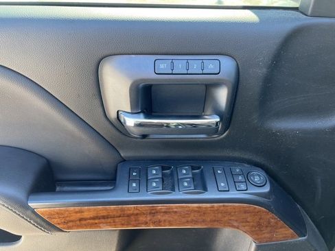 Used 2017 Chevrolet Silverado 1500 High Country image 8