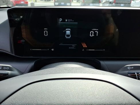 Used 2025 Kia K4 FWD image 26