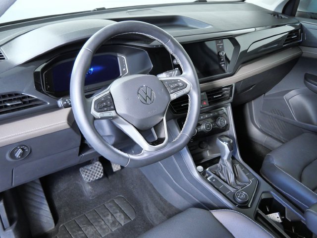 Used 2023 Volkswagen Taos SEL AWD/4WD image 3