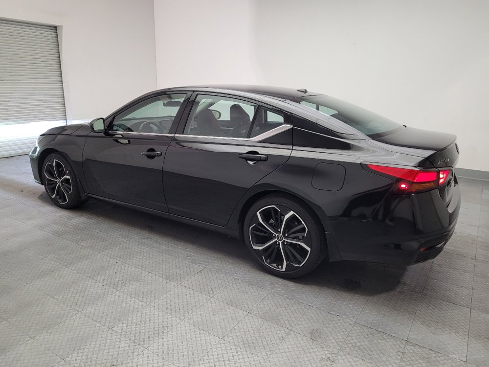 Used 2024 Nissan Altima 2.5 SR FWD image 3