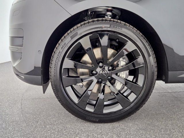 New 2026 Land Rover Range Rover Sport SE AWD/4WD image 9