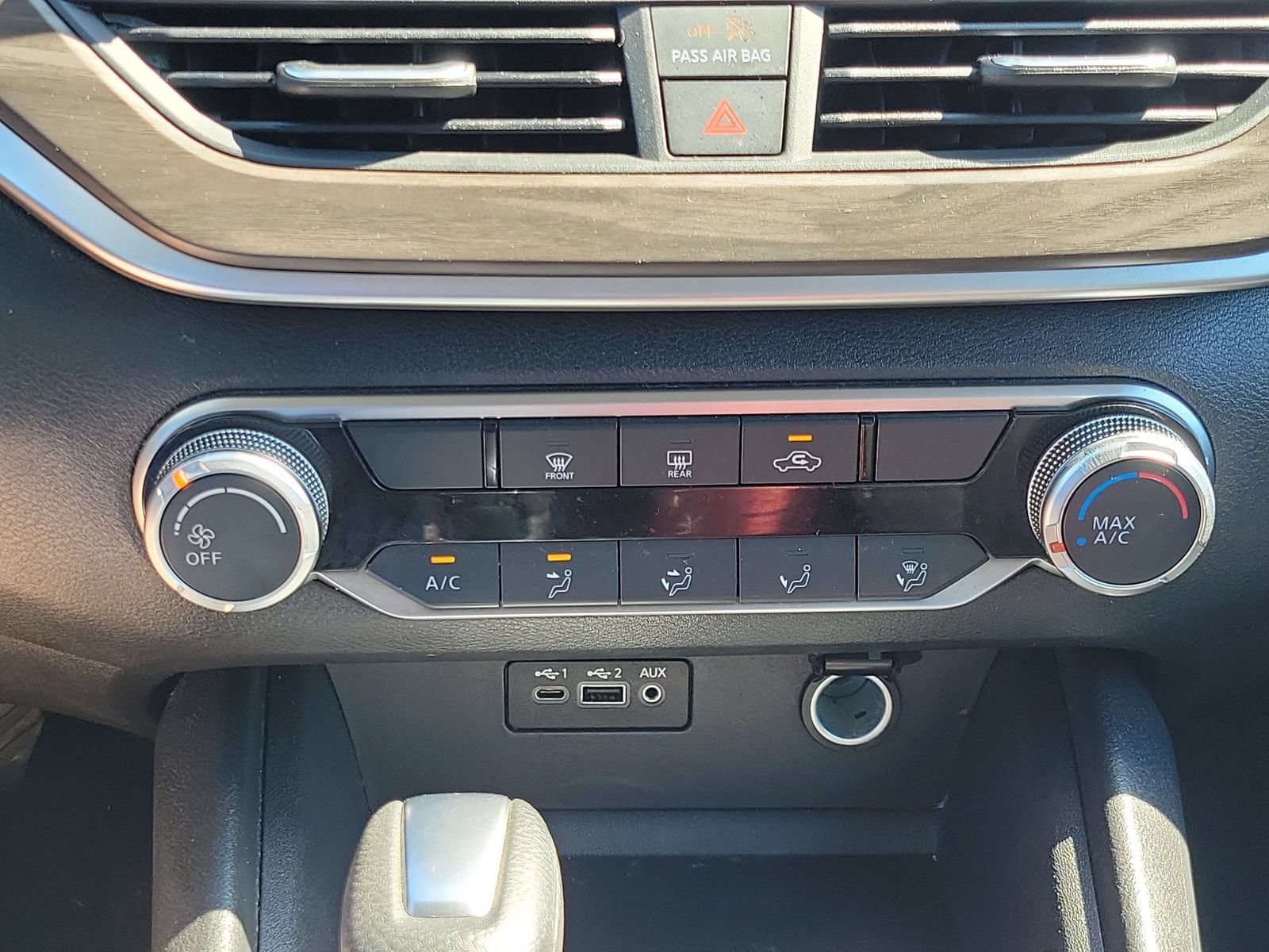 Used 2025 Nissan Altima 2.5 SV FWD image 23