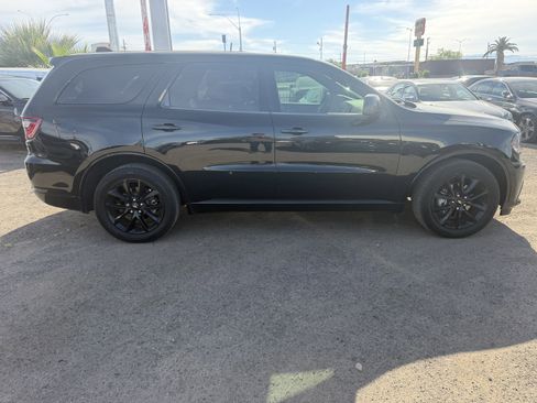 Used 2019 Dodge Durango SXT image 4