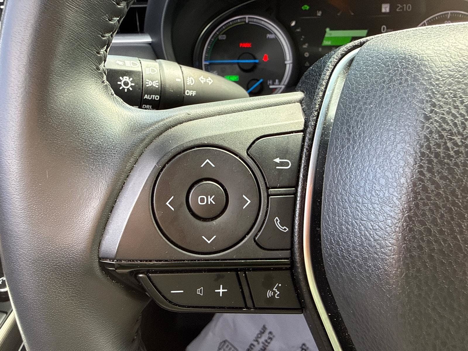 Used 2023 Toyota Venza Nightshade AWD/4WD image 15