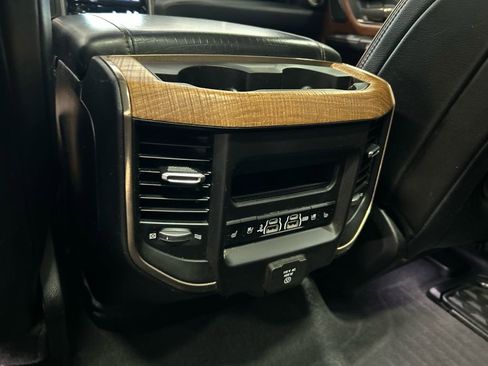 Used 2019 RAM 1500 Laramie Longhorn AWD/4WD image 30