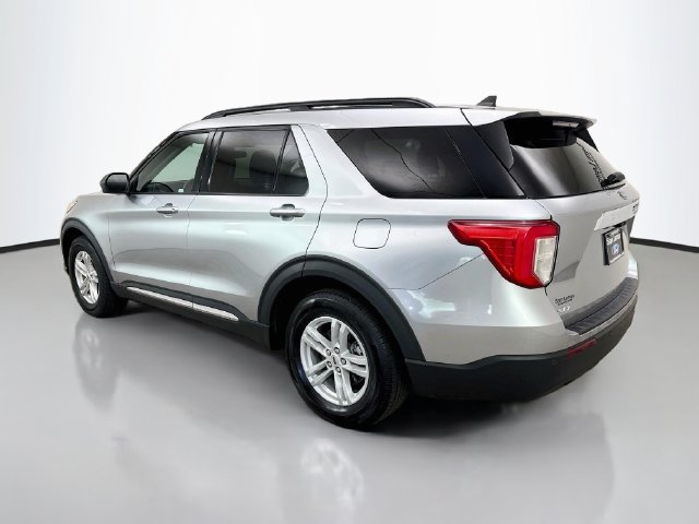 Used 2024 Ford Explorer XLT RWD image 5