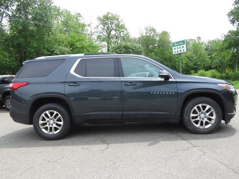 Used 2018 Chevrolet Traverse LT AWD/4WD image 4
