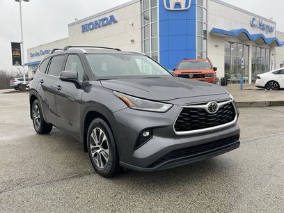 Used 2021 Toyota Highlander XLE