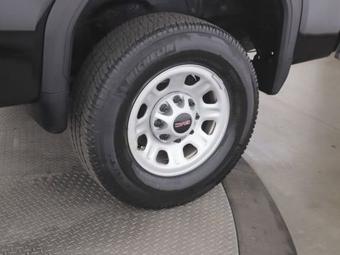 Used 2023 GMC Sierra 3500 Pro w/ Convenience Package AWD/4WD image 13