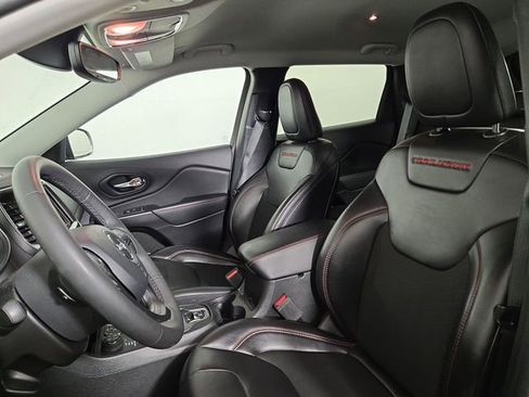 Used 2022 Jeep Cherokee Trailhawk w/ Comfort/Convenience Group image 13