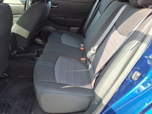 Used 2023 Nissan Leaf S image 7