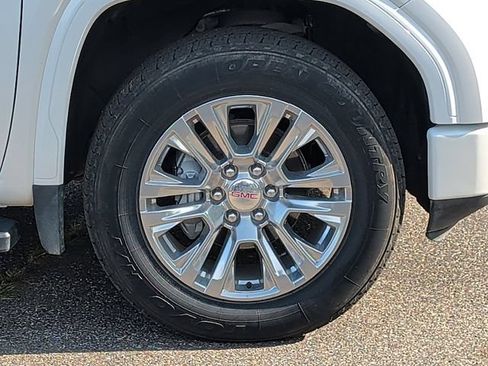 Used 2022 GMC Sierra 1500 Denali w/ Driver Alert Package II AWD/4WD image 7