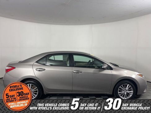 Used 2014 Toyota Corolla LE FWD image 3