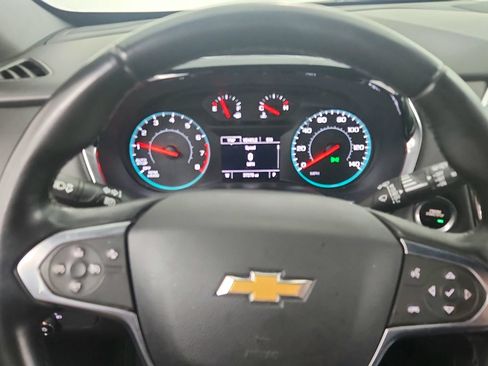 Used 2023 Chevrolet Traverse LT FWD image 19