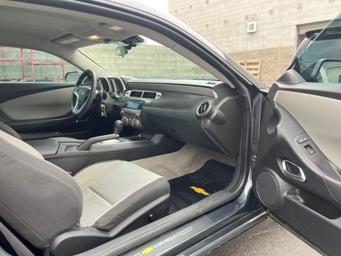 Used 2015 Chevrolet Camaro LS RWD image 26