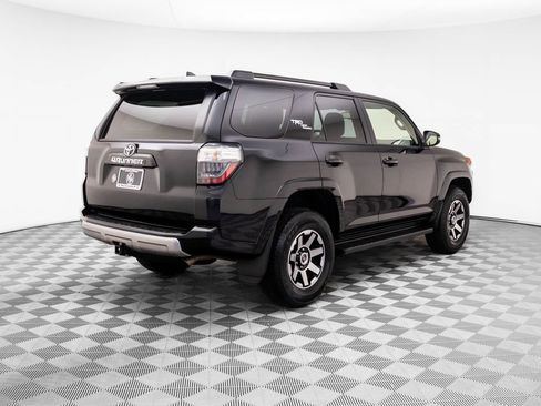 Used 2024 Toyota 4Runner TRD Off-Road Premium image 5