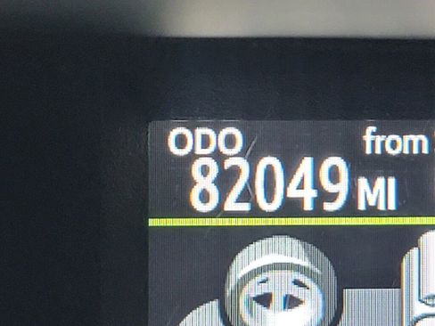 Used 2016 Toyota Prius C Persona Series image 16