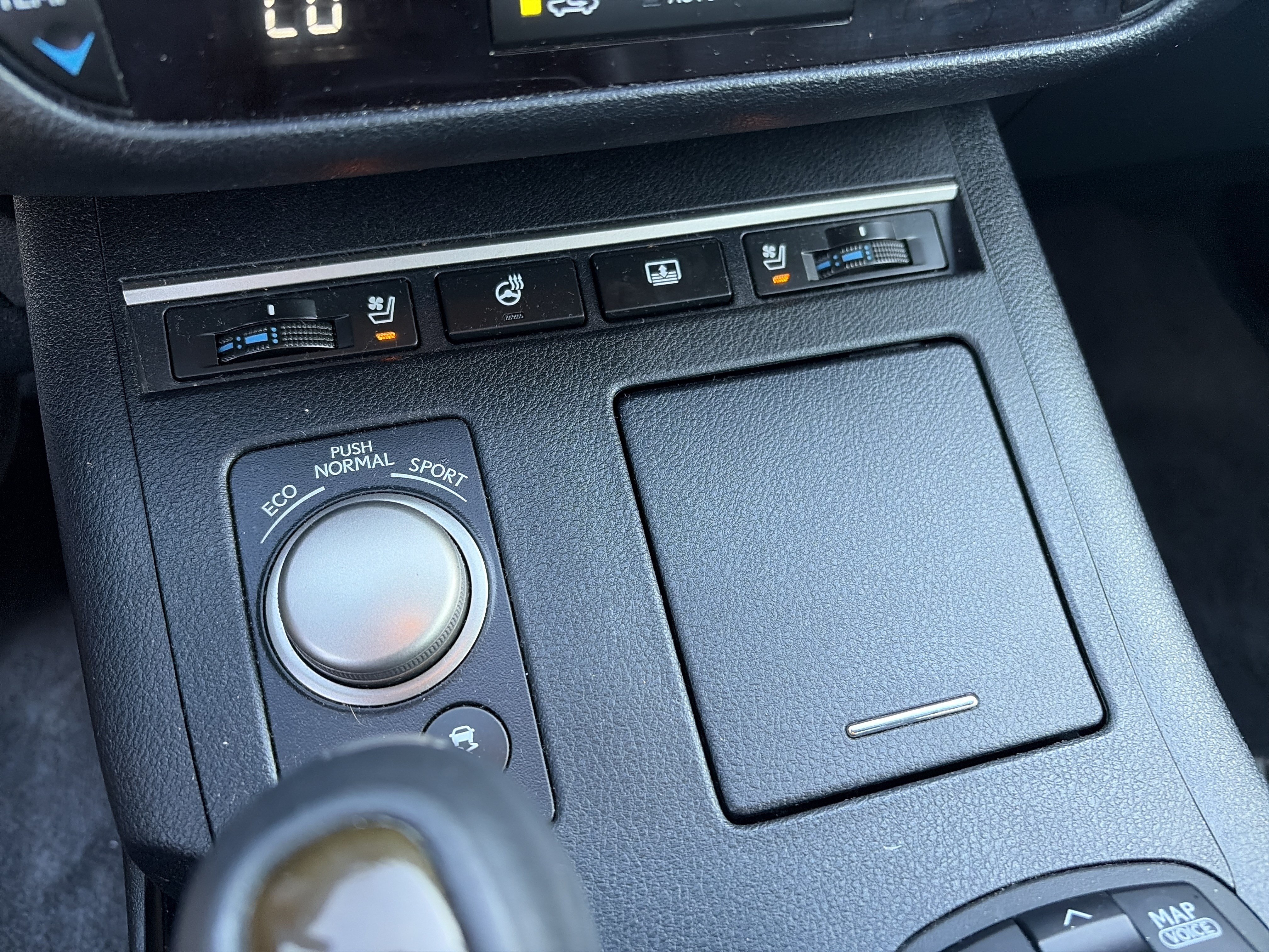 Used 2014 Lexus ES 350 w/ Luxury Package FWD image 35