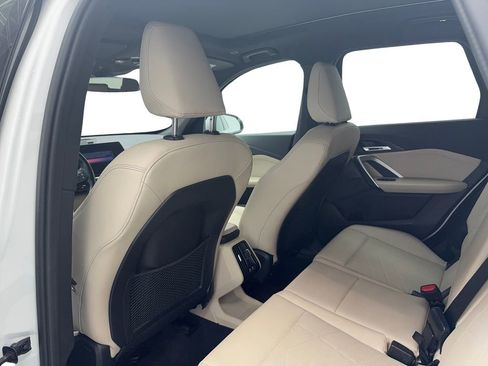 Used 2024 BMW X1 xDrive28i AWD/4WD image 25
