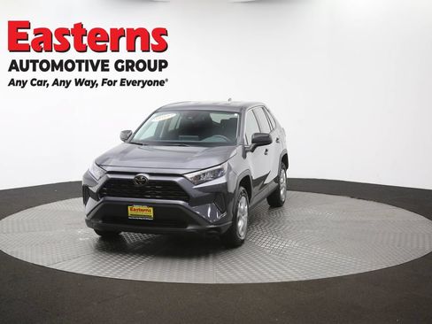 Used 2022 Toyota RAV4 LE AWD/4WD image 51