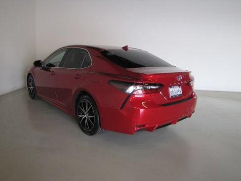 Used 2023 Toyota Camry SE FWD image 23