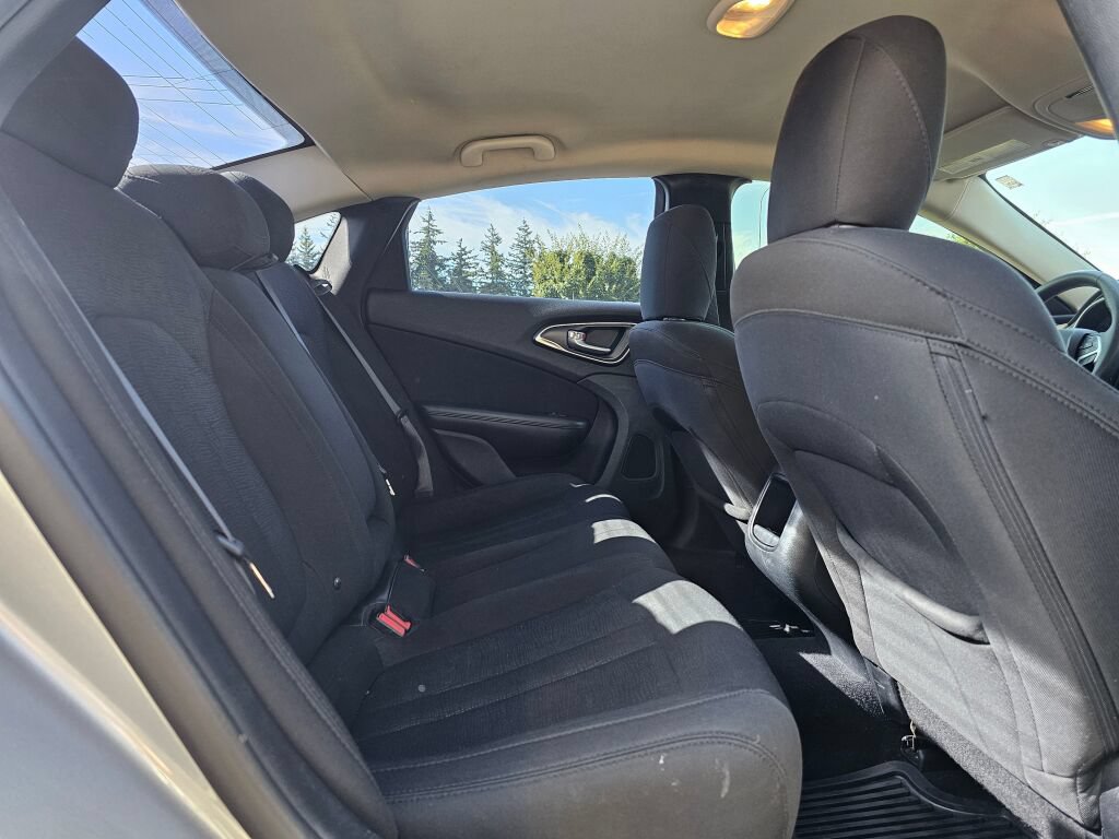 Used 2016 Chrysler 200 LX FWD image 12