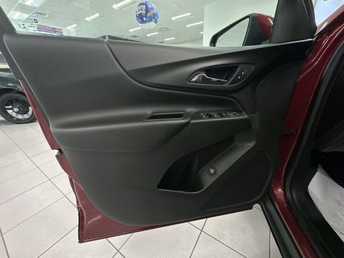 Certified 2021 Chevrolet Equinox LT image 24