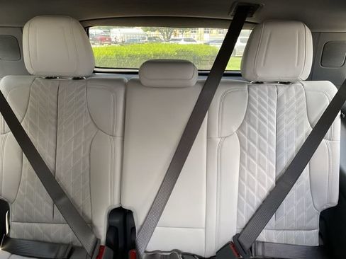 Certified 2026 Cadillac Escalade IQL Sport 1 w/ LPO, Floor Liner Package AWD/4WD image 17