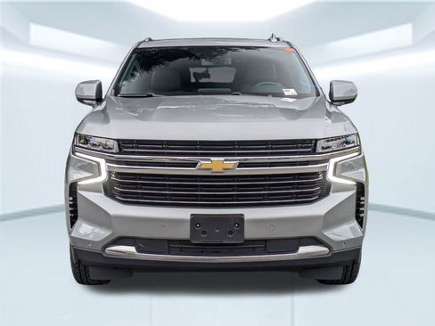 Used 2023 Chevrolet Suburban LT image 10