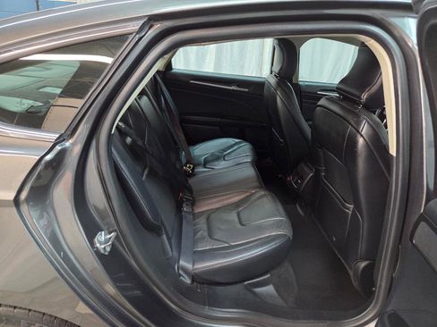 Used 2019 Ford Fusion Titanium FWD image 15