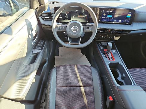 New 2026 Nissan Kicks SR image 9